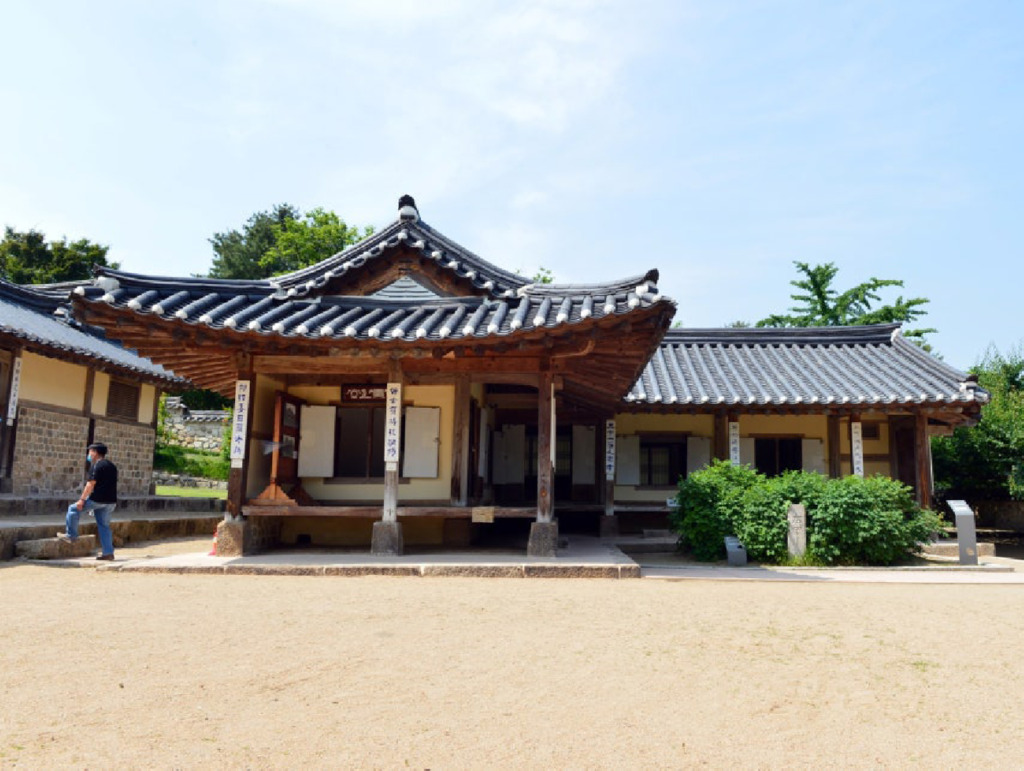 311-1300.jpg